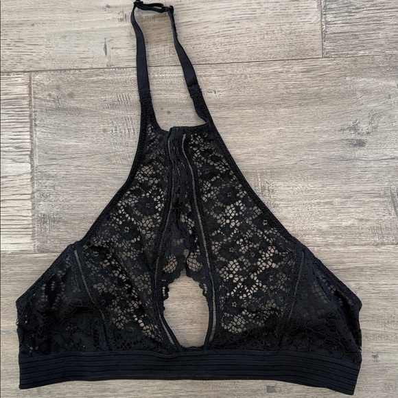 Victoria’s Secret Large Sexy High Neck Keyhole Bralette - Picture 2 of 7